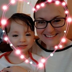 Meet your Posher, Claire